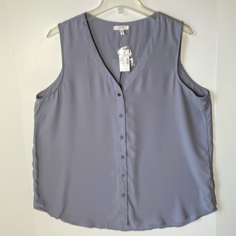 Maurice's Women's Size XL NWT  Sleeveless Button Down Top Blouse